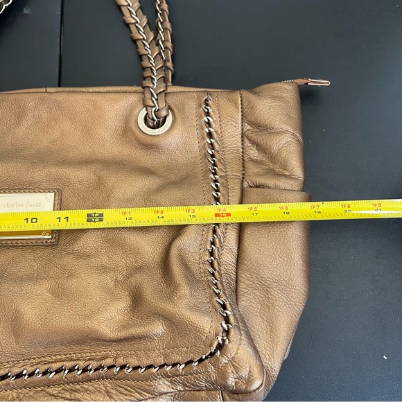 Charles David Leather Handbag Shoulder Bag With Two Straps And Zipper Close - Picture 10 of 10